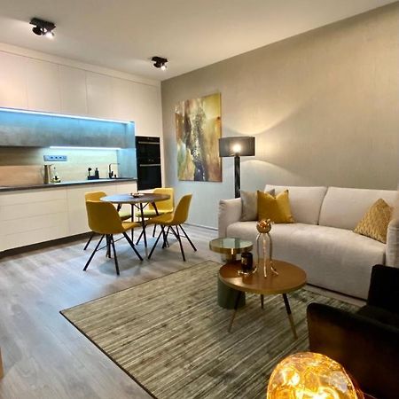 M20Apartman Apartment Szolnok Exterior photo